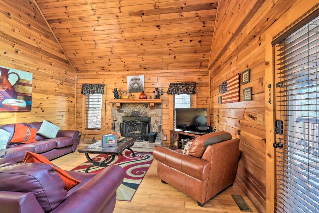 Inviting Sevierville Cabin With Deck And Hot Tub! Eksteriør billede