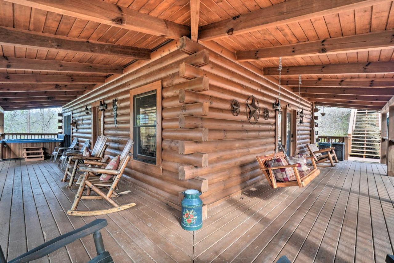 Inviting Sevierville Cabin With Deck And Hot Tub! Eksteriør billede